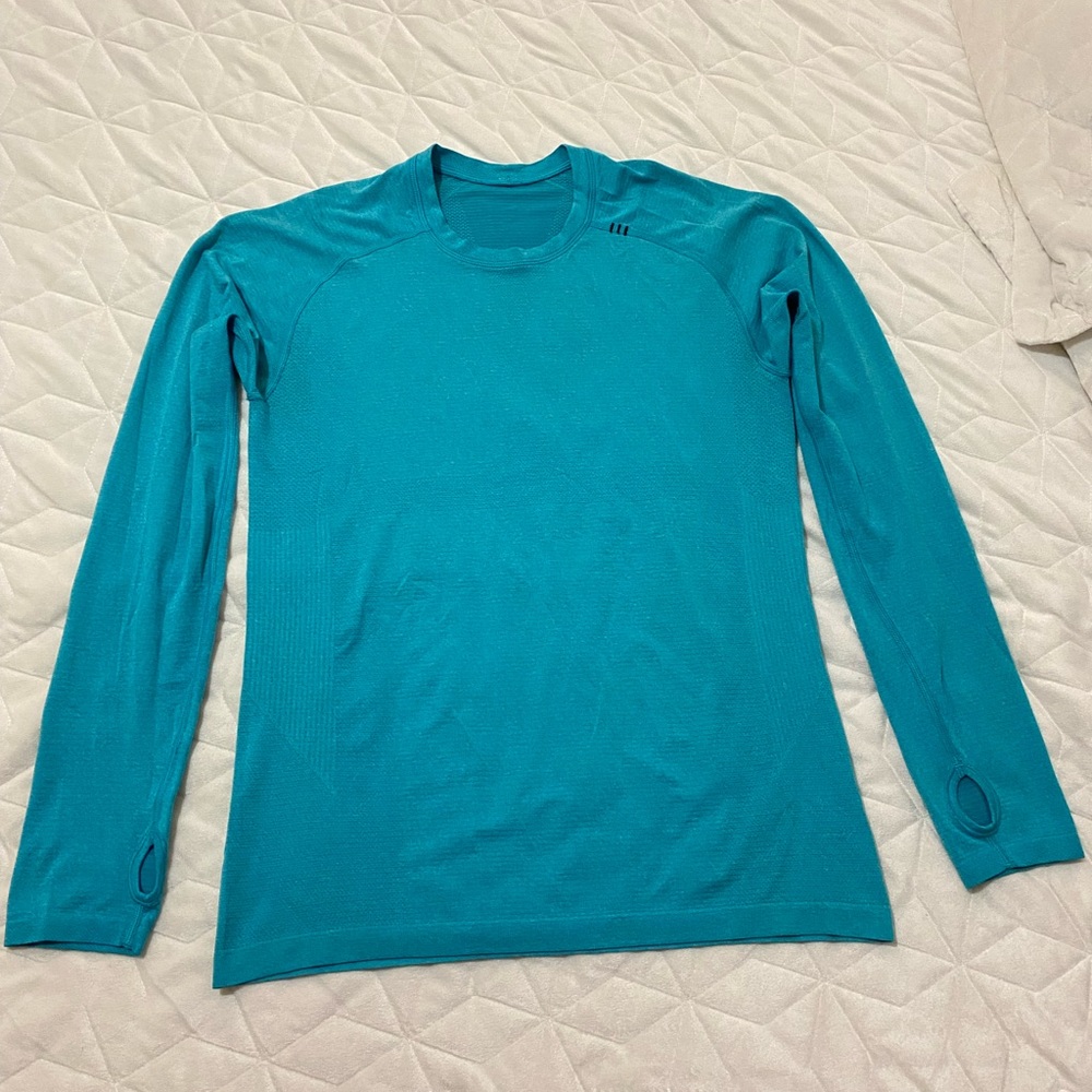Lululemon Long Sleeve Shirt Mens small blue